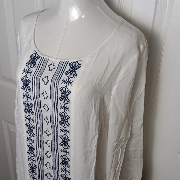 Altar'd State Cream Boho Style Tunic with Navy Embroidery - Picture 3 of 11